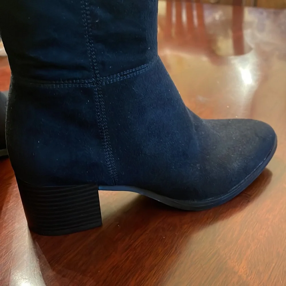 Life Stride Soft System Daring Boot With pewter Decorative piece on side calf. - Picture 5 of 11